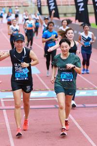 BIB: 2606, 2608
                            <button type="button" onclick="openModal(4638712)" class="btn btn-primary btn-sm float-right btn-popup" data-toggle="modal" data-target=".modal-high-quality">
                        <i class="fas fa-shopping-cart"></i> Add to Cart
                    </button>
                                            <button type="button" onclick="isThisMe(4638712, true)" class="btn btn-success btn-sm float-right btn-popup btn-isme hidden" data-toggle="tooltip" data-placement="bottom" title="นี่คือรูปของคุณใช่ไหม คลิกที่นี่เพื่อเอาเข้าอัลบั้ม">
                        <i class="fas fa-plus"></i> Add to album
                    </button>
                    <button type="button" onclick="isThisMe(4638712, false)" class="btn btn-warning btn-sm float-right btn-popup btn-isnotme hidden">
                        <i class="fas fa-ban"></i> Remove from album
                    </button>